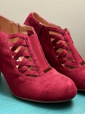 Journee Collection Wine Suede Cutout Heels